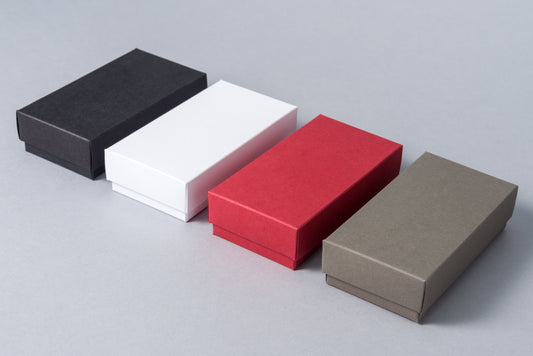 Dāvanu kaste no krāsaina kartona 100x50x25 mm