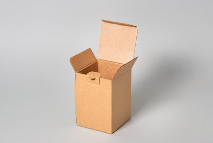 Kartona kaste 83x83x115 mm